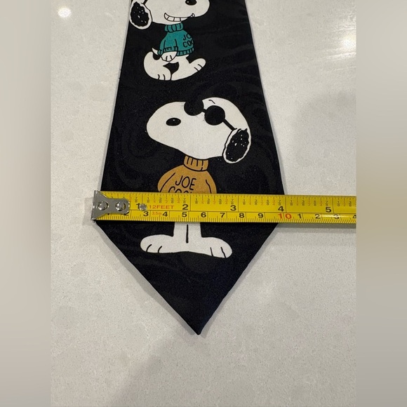 Vintage Snoopy Joe Cool Tie - Novelty
Necktie - Made in Korea - Picture 9 of 9